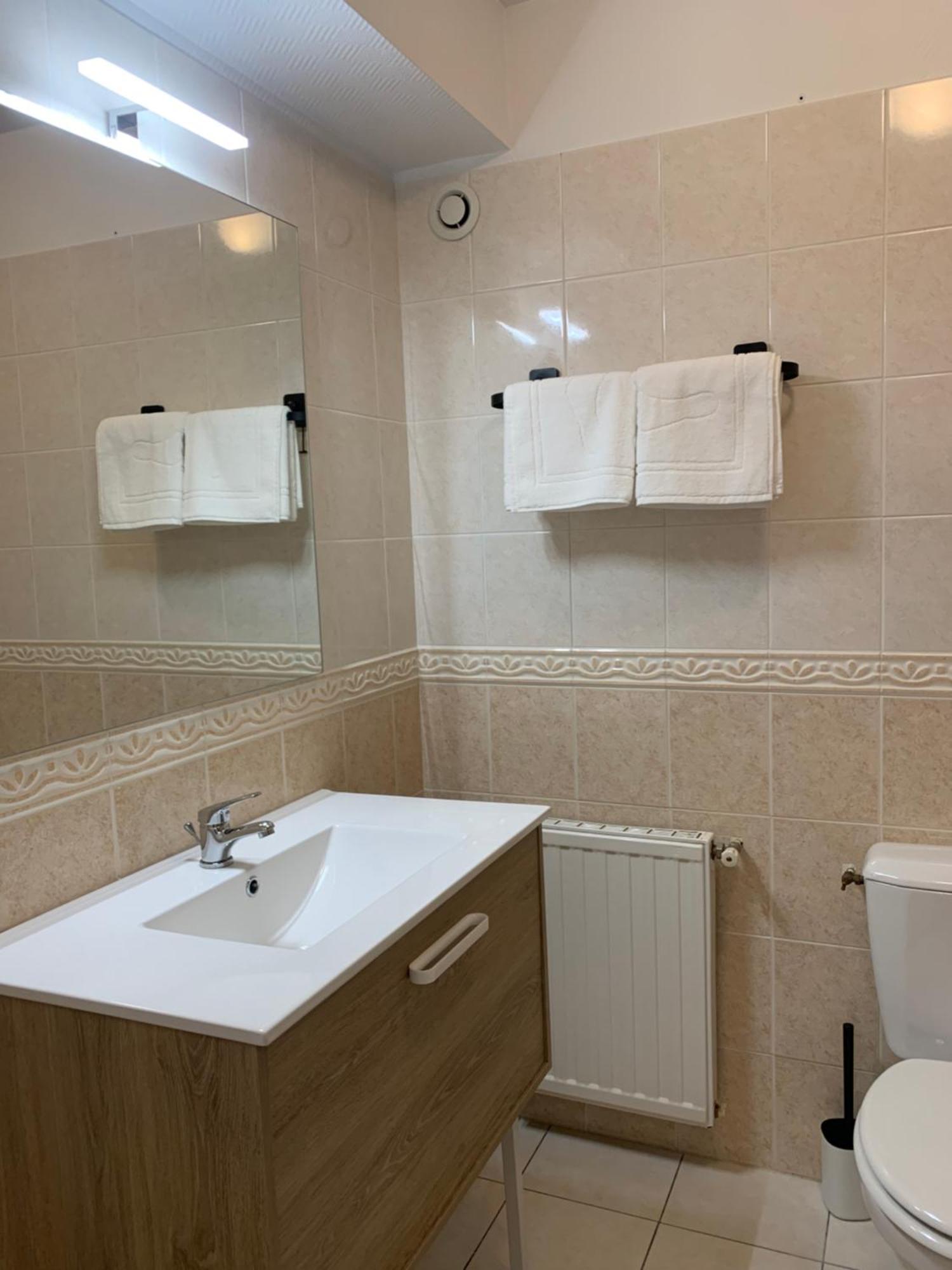 Agreable Maison Meublee شيربوغ أون كوتننتين المظهر الخارجي الصورة